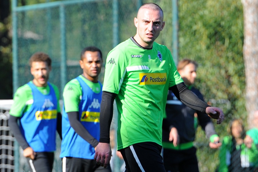 Neuer Look bei Josip Drmić (Foto: Norbert Jansen / Fohlenfoto)